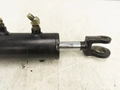 Toyota 7FBEU15 Electric Forklift Tilt Cylinder