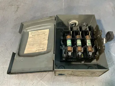 Used SQUARE D D322N C2 Disconnects Ohio US | HGR 24 #1288759