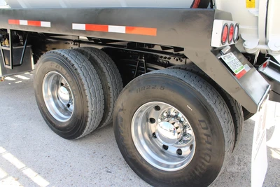 Used 2019 VOLVO VHD64B200 Septic/Sewer/Vacuum Trucks Texas US | Roll Off Truck World #1492002
