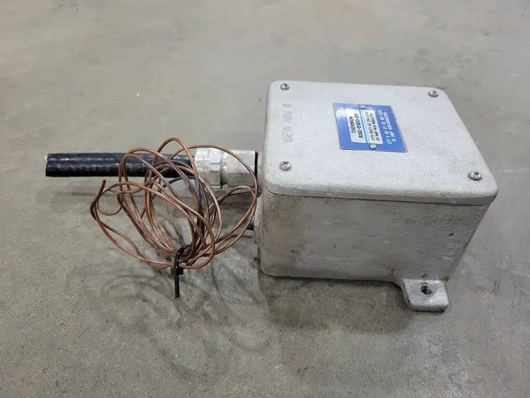 Used THERMON R3C-0120-DP Misc Electrical & Power Parts British Columbia CA | Lenmark #249440