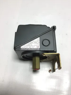 United Electric J300 270 Pressure Controller 0-200PSI
