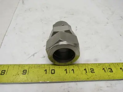 Parker 16RU12-316 A-Lok Reducing Union 1" to 3/4" Double Ferrule Tube Fitting