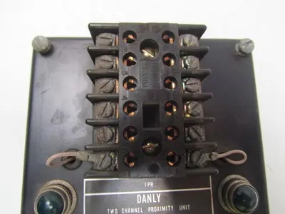 Danly 2DT25 Two channel proximity switch type PCAX 115VAC input