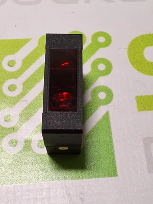 BAUMER CH-8501 FHDK 14N5101/S35A DIFFUSE PHOTOELECTRIC SENSOR