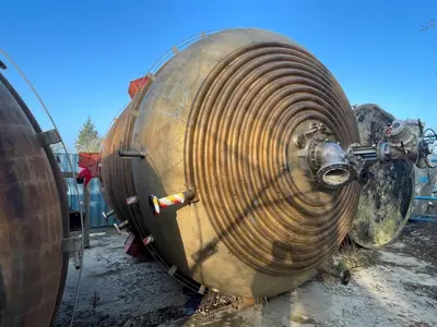 2007 ARDETH ENGINEERING 70,000 Litre Stainless Steel Reactors & Kettles | Perry Equipment (3)