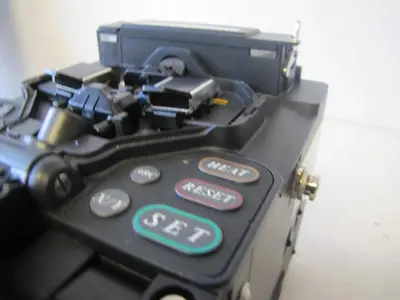 Fujikura FSM-50S Optical Fiber Arc Fusion Splicer AS IS with Case and Manual