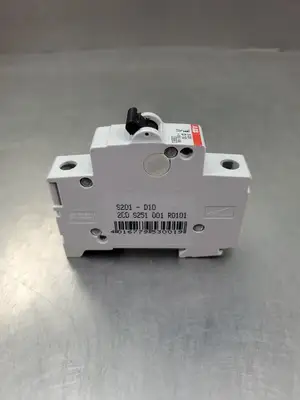 USED ABB (2CDS251001R0101)
