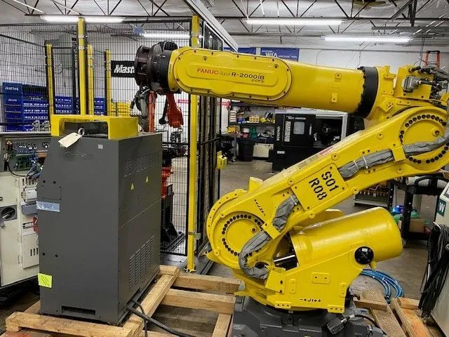 Used FANUC ROBOTICS R-2000iB/210FS Robots Texas US | Hillary Machinery 12 #170580