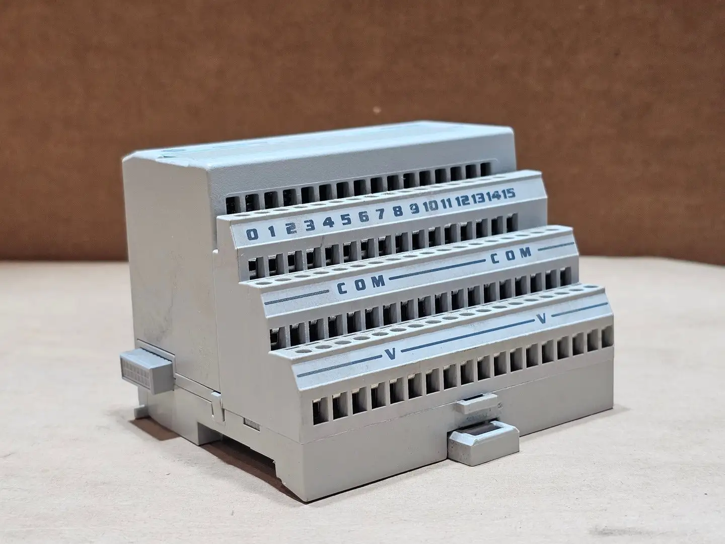 Used ALLEN-BRADLEY 1794-OB16 Misc Electrical & Power Parts British Columbia CA | Lenmark #1439650