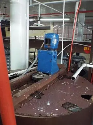 2,000 Liter Carbon Steel Mixing Tank