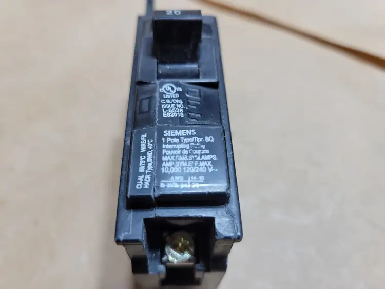 Used SIEMENS BQ1B020 Switchgears British Columbia CA | Lenmark #1438708