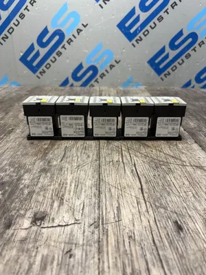 Used SIEMENS 3RH1122-1BB40 Misc Electrical & Power Parts South Carolina US | ESS Industrial Equipment Sales #1425722