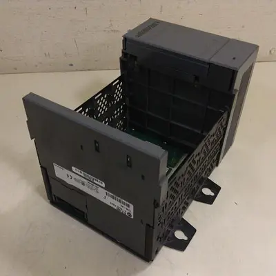 USED ALLEN BRADLEY 1746-P1 SER A / 1746-A4 SER B