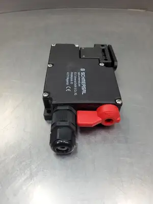 USED Schmersal AZM 161SK-12/12RKA-024 Safety Interlock Switch, Right Angle