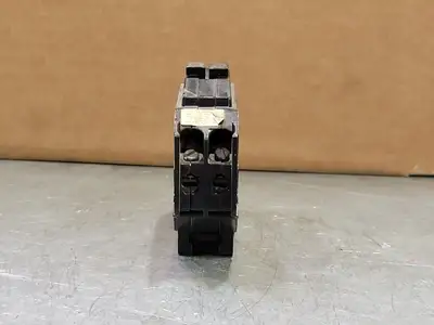 15 Amp, 1 Pole, 120/240 volts Circuit Breaker