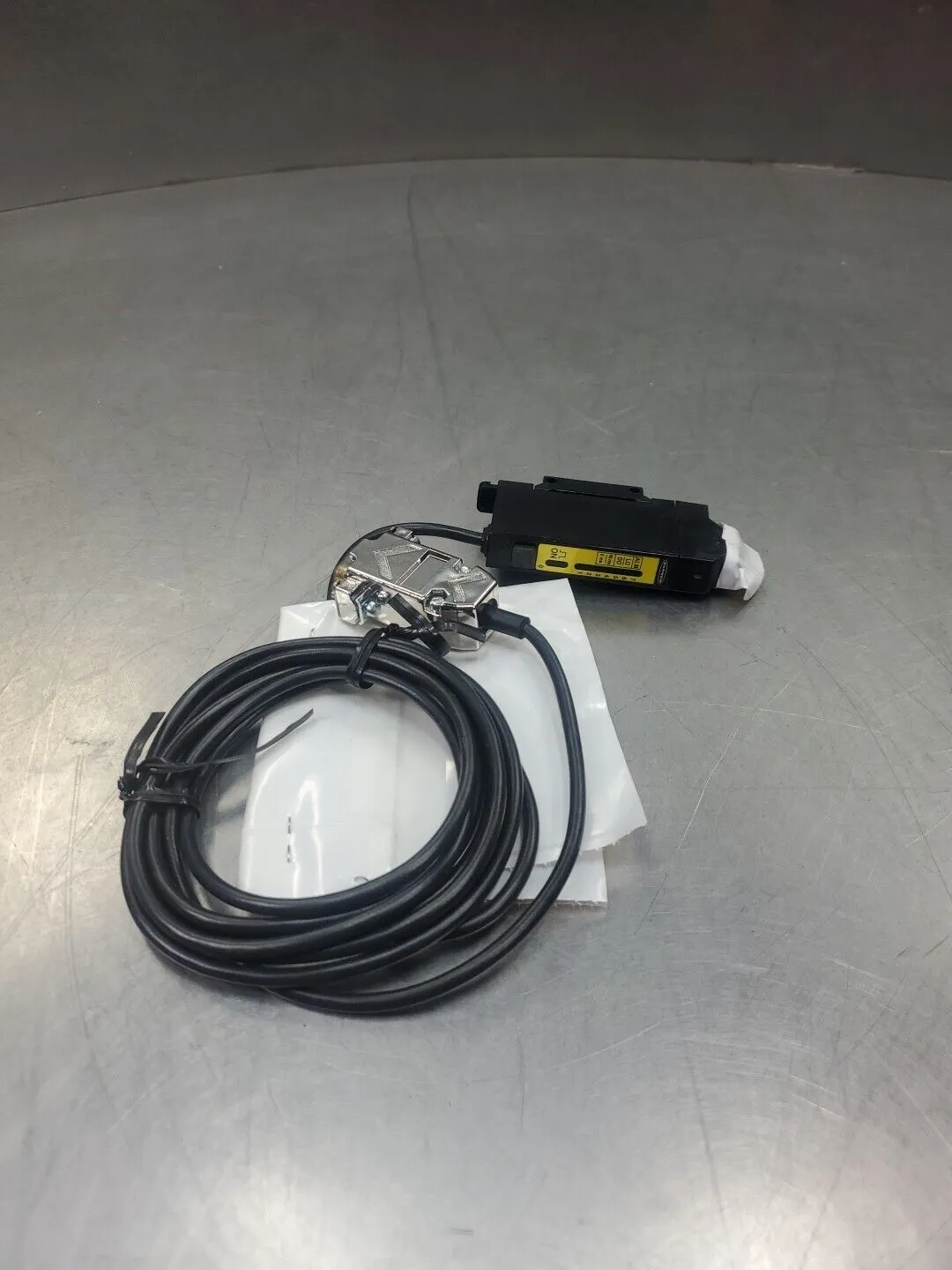 Banner Engineering D12E2N6FV Sensor Module. 5D-32