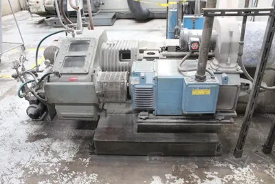 1971 GLOUCESTER 233-001 EXTRUDER | Levy Recovery Group (13)