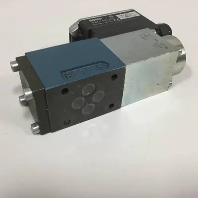 USED BOSCH 0 811 403 108 SERVO