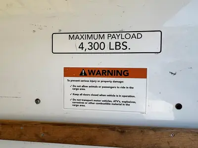 Used 2021 GMC SAVANA CUTAWAY Box trucks Florida US | Truck and Van Outlet #1509173