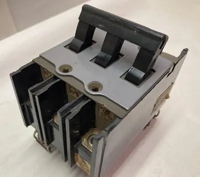 Square D,MH-330,Obsolete Circuit Breaker 30A