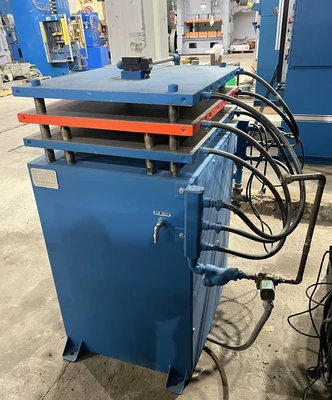 USED WABASH WABASH K2424-2AC PRESS