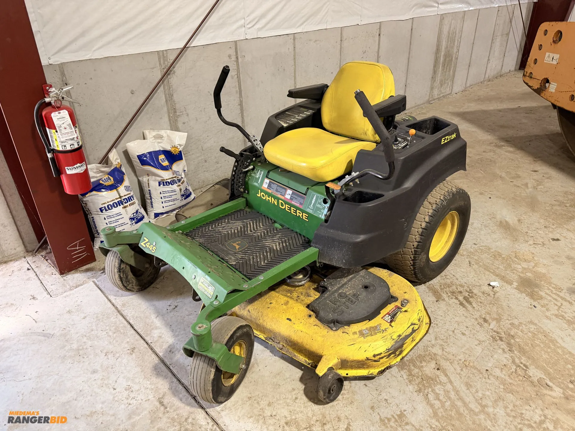 Used JOHN DEERE Z445 54C Mowers Michigan US | Miedema Asset Management Group #1340464