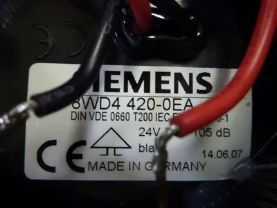 USED SIEMENS 8WD4 420-0EA