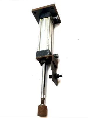 Used PARKER ISO MP CYLINDER 63 MM BORE 200 MM STROKE Pneumatic Cylinders | Maverick Industrial Sales #1105866