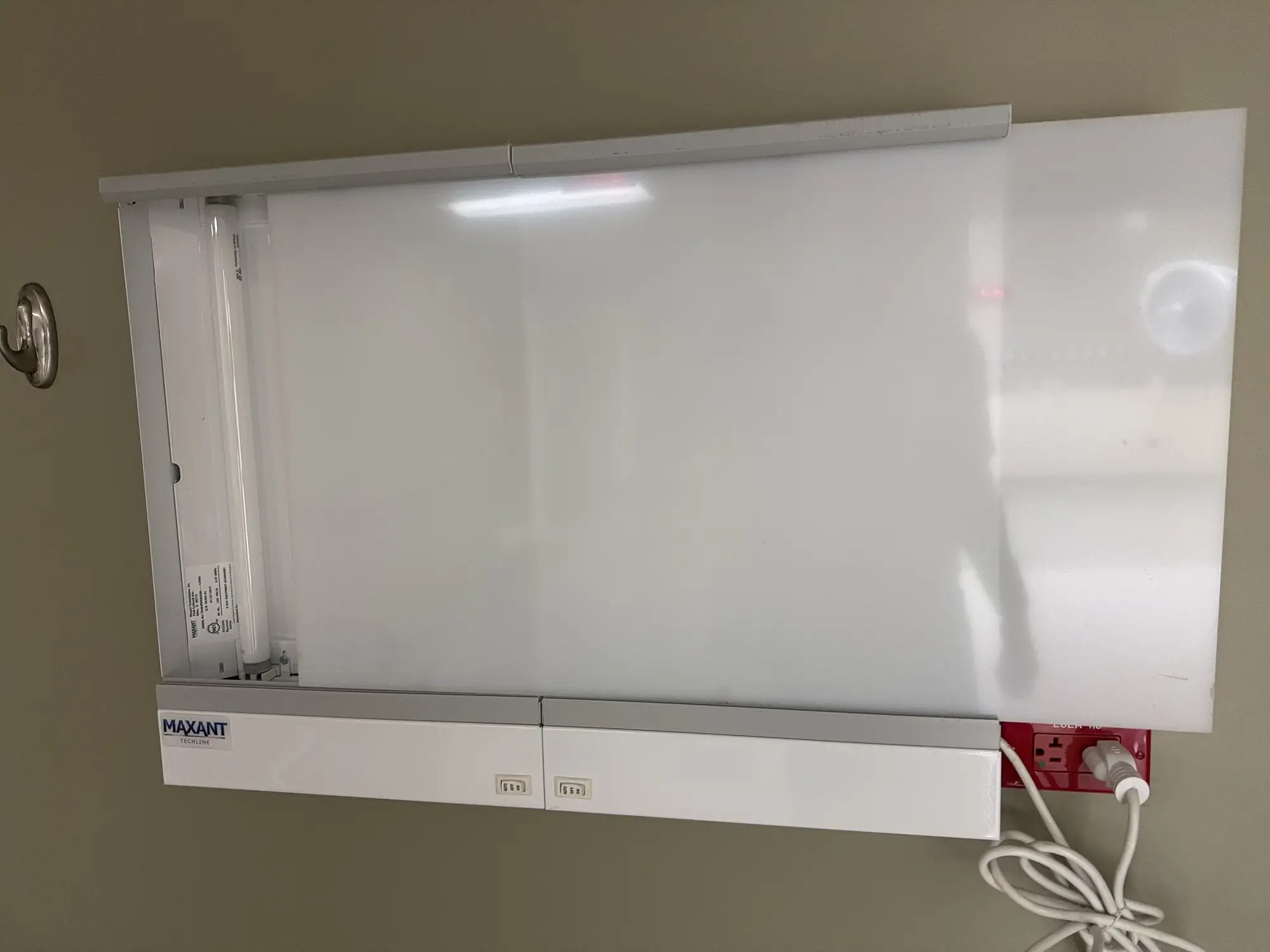 Used Maxant Techline Light Booths Texas US | PT Medical Technologies #1458663