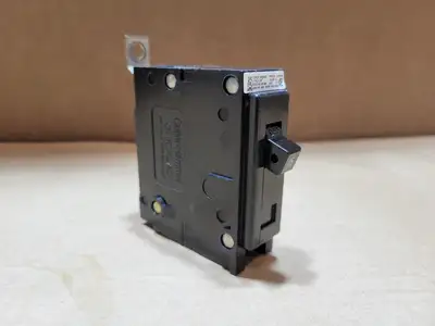 USED CUTLER-HAMMER BAB1015