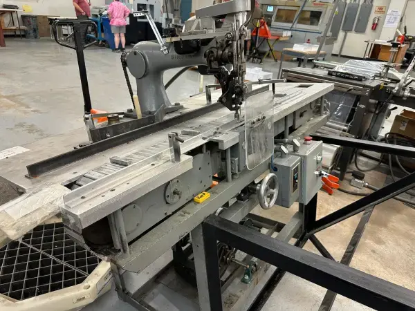 Used _UNKNOWN_ _UNKNOWN_ Book sewing machines California US | Asset Liquidity International #831689