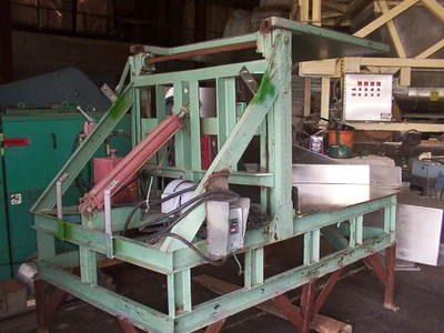 Used _UNKNOWN_ _UNKNOWN_ Bin Dumpers Minnesota US | A&I Equipment #1317415