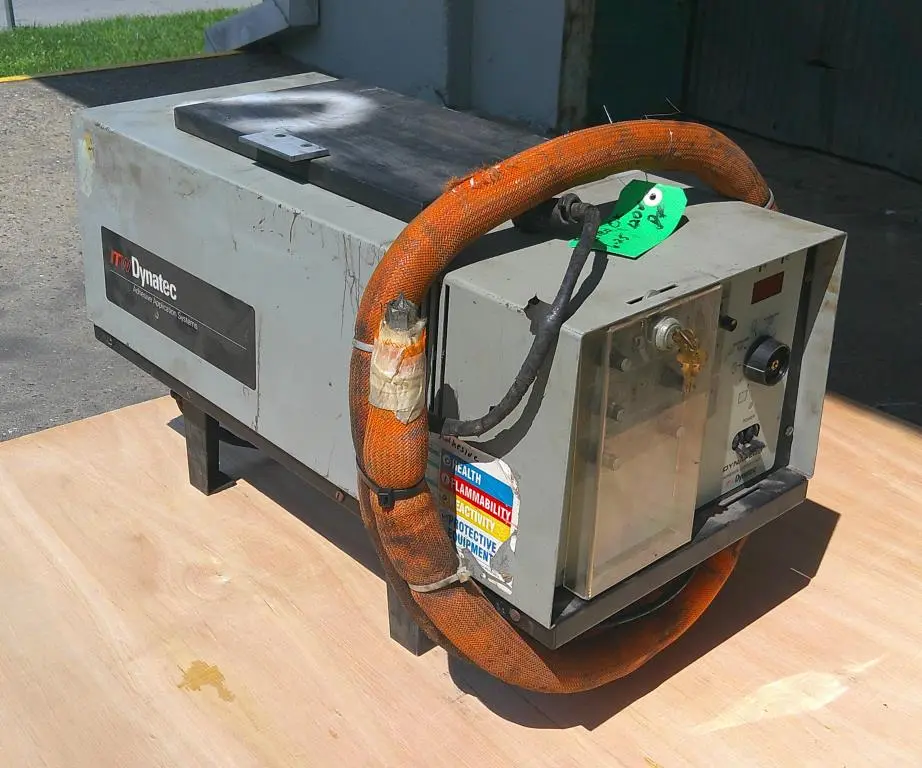 SPC9336  Hot Melt Dispenser LTI Dynapply hot melt glue dispenser model L19824