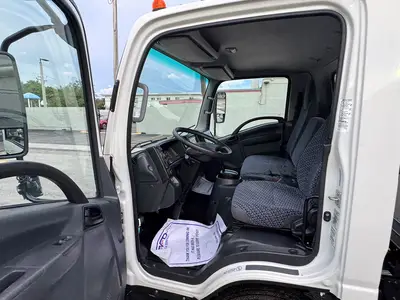 Used 2024 ISUZU NPR HD Box trucks Florida US | Truck and Van Outlet #1509131