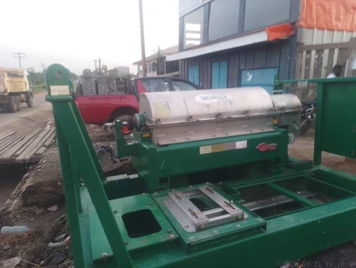 Used DERRICK DE-1000 GBD Decanter Centrifuges CM | Perry Equipment #1441626