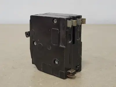 USED SQUARE D QO215
