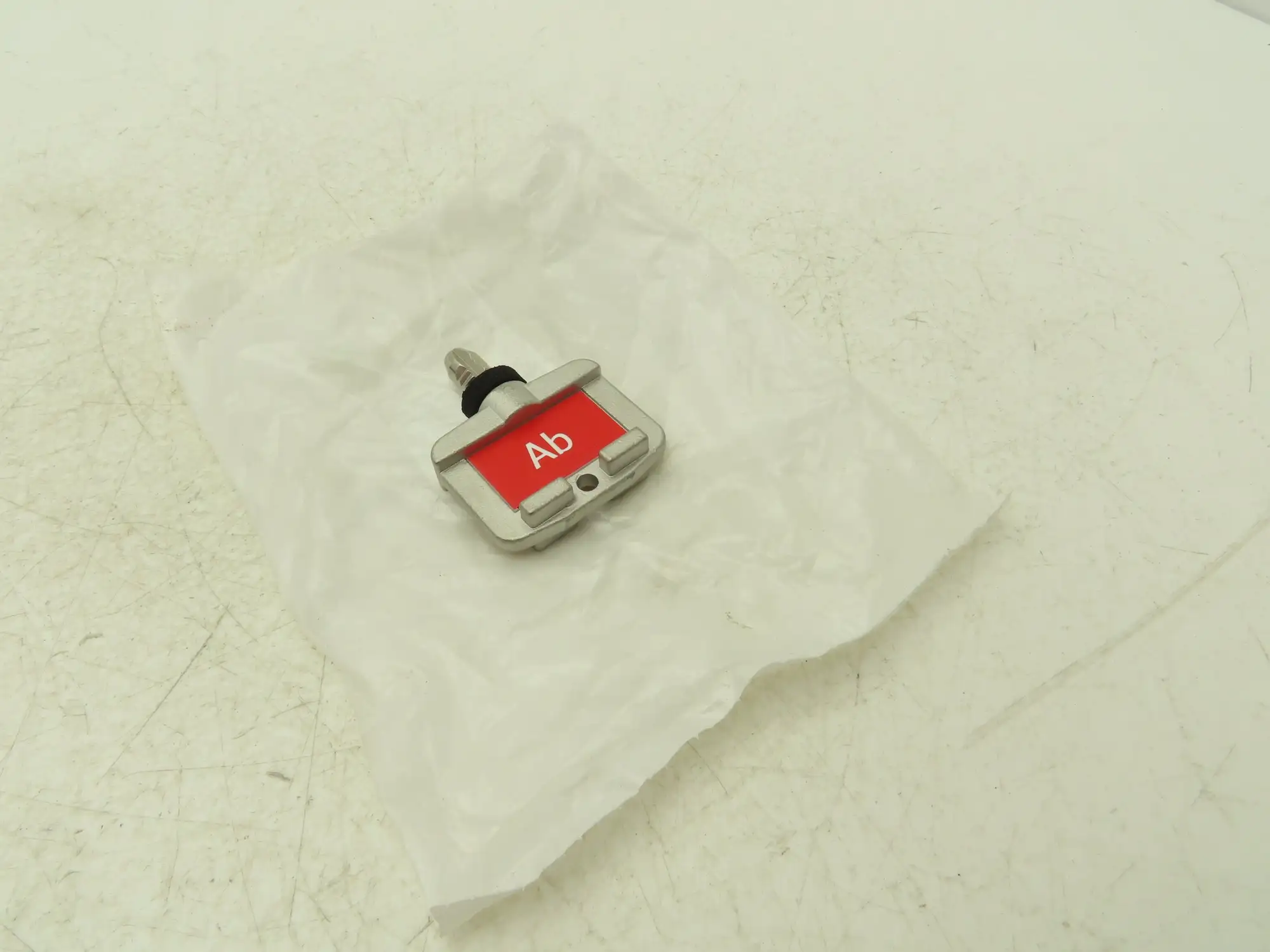Allen Bradley 440T-AKEYE10AB Guardmaster Trapped Key Interlock Key Ab