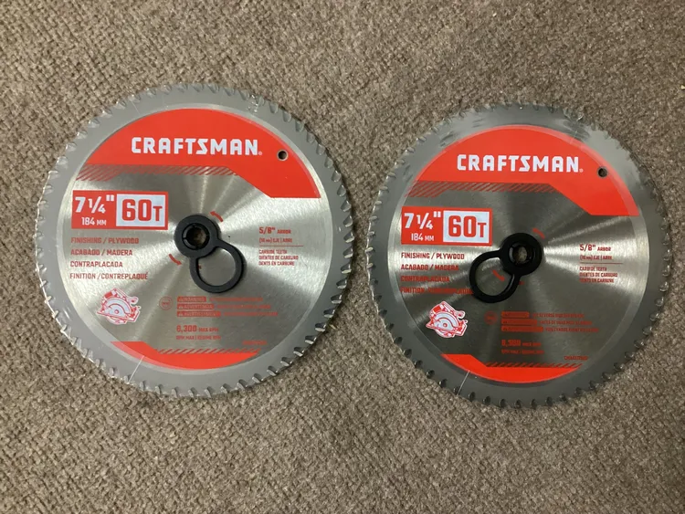 Used _UNKNOWN_ _UNKNOWN_ Saw Blades Michigan US | Miedema Asset Management Group #1392643