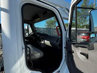 Used 2016 FREIGHTLINER M2 106 Tractors & Trailers Florida US | Truck and Van Outlet #1506256