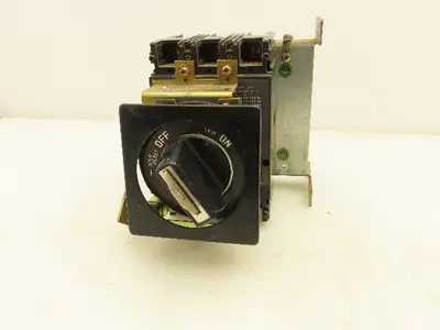 Fuji Electric BU-FHB3030 Circuit Breaker W Disconnect Switch 30A 600VAC 3 Pole