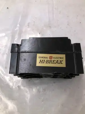 GE HZ-43 3 Pole 30A MCCB Molded Case Circuit Breaker 600VAC