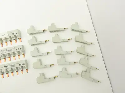Eaton WMZT2P6T Circuit Breaker Busbars 2-3 Pole Extension Terminal Mixed Lot