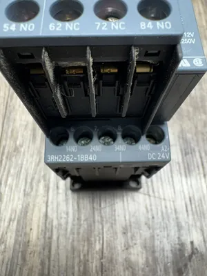 Used SIEMENS 3RH2262-1BB40 Misc Electrical & Power Parts South Carolina US | ESS Industrial Equipment Sales #1309593