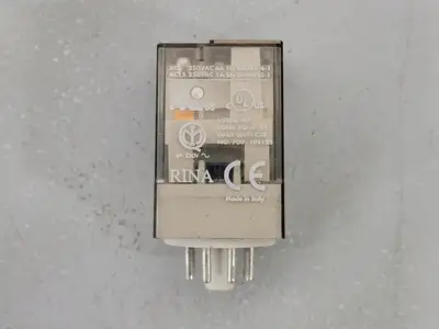 USED ALLEN-BRADLEY 700-HAB2Z24