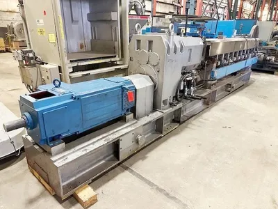 2002 LEISTRITZ ZSE100 BL/44D Extruders, twin screw | Mark One Machinery (10)