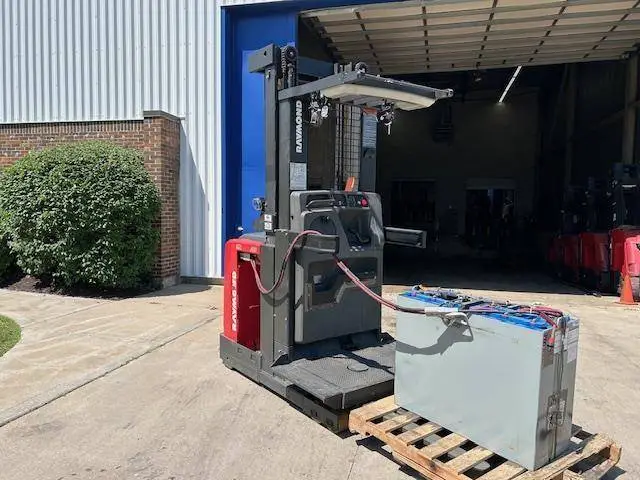Used 2015 RAYMOND 560OPC30TT Misc Forklifts Illinois US | Somerset Equipment Sales #1543039