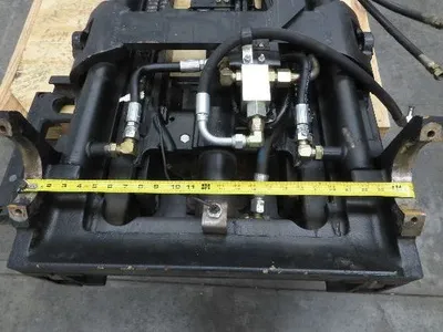 Yale Electric Forklift Mast 3-Stage Class 2 Sideshift 16" Carriage 4-1/2" Mount