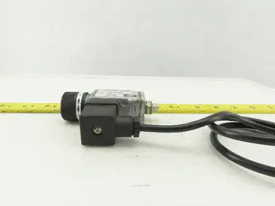 Parker KL3201 Adjustable Pneumatic pressure Switch 0.2 To 2 Bar 250V Max 6A