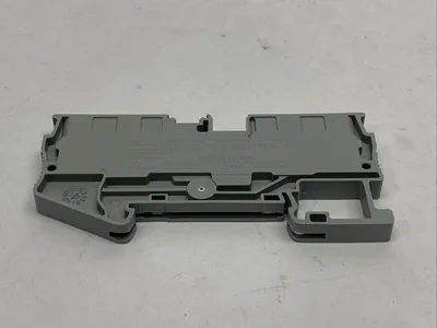 PT 4-QUATTRO,3211797 | Phoenix Contact PT 4-QUATTRO Feed-Through Terminal Block 3211797 LOT OF 5 - Used