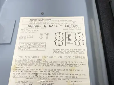 USED SCHNEIDER ELECTRIC SQUARE D SAFETY SWITCH, HEAVY DUTY, FUSIBLE, 30A 3-POLE 20HP